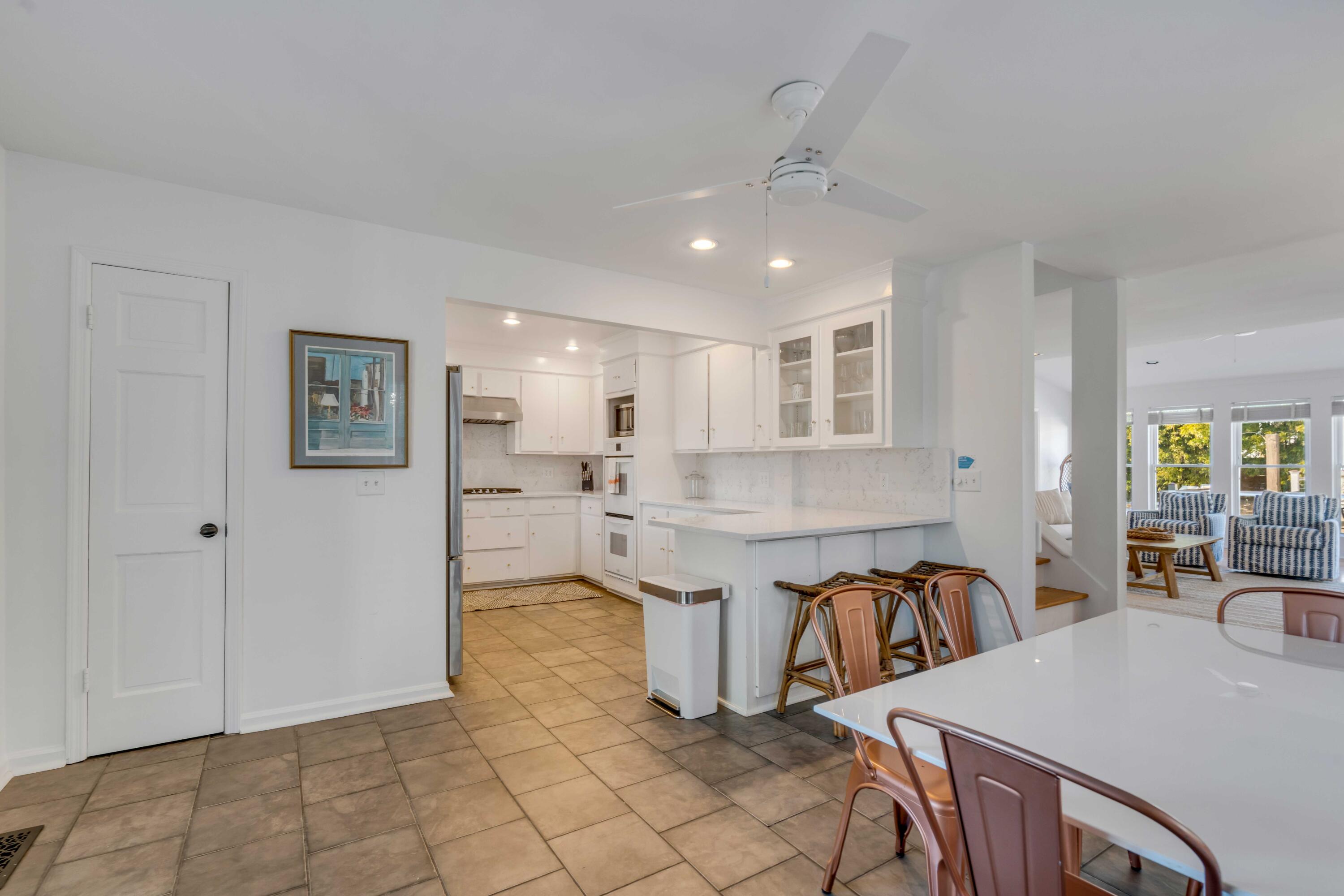 2201 Palm Boulevard Isle of Palms, SC 29451 - Photo 11 of 52 Eat-In Kitchen