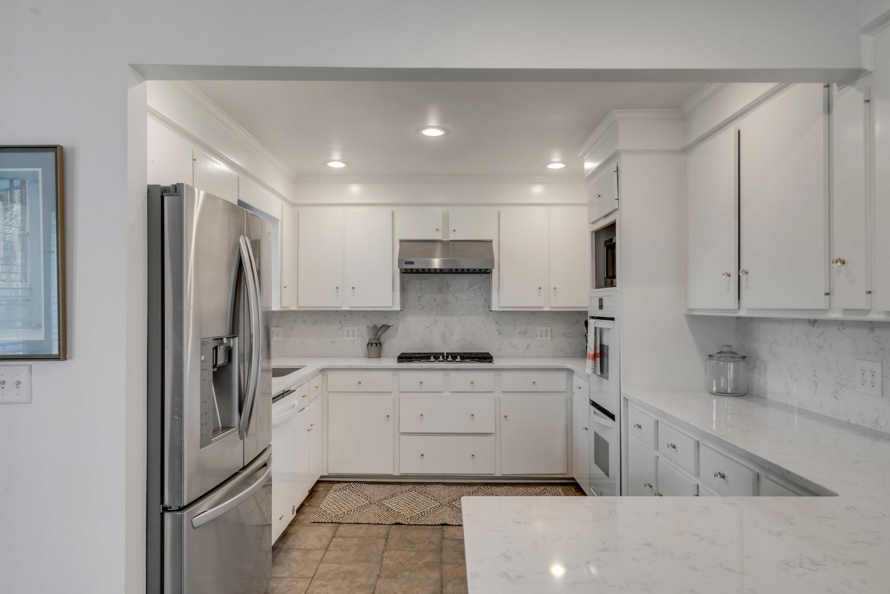2201 Palm Boulevard Isle of Palms, SC 29451 - Photo 13 of 52 Bright & White Kitchen