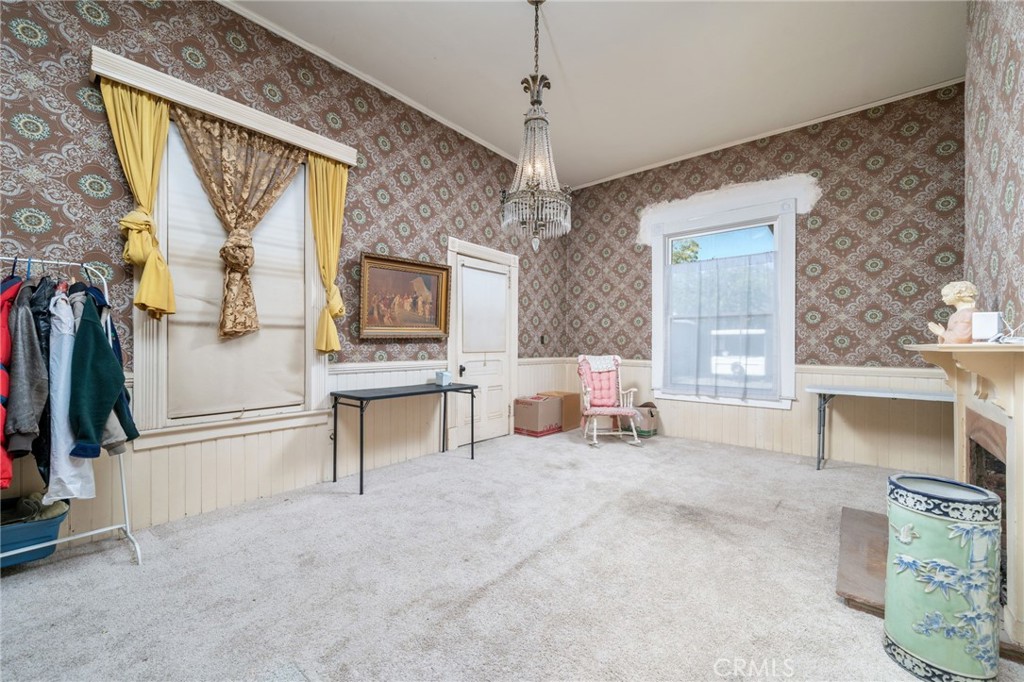 698 Terrace Road San Bernardino, CA 92410 - Photo 12 of 57