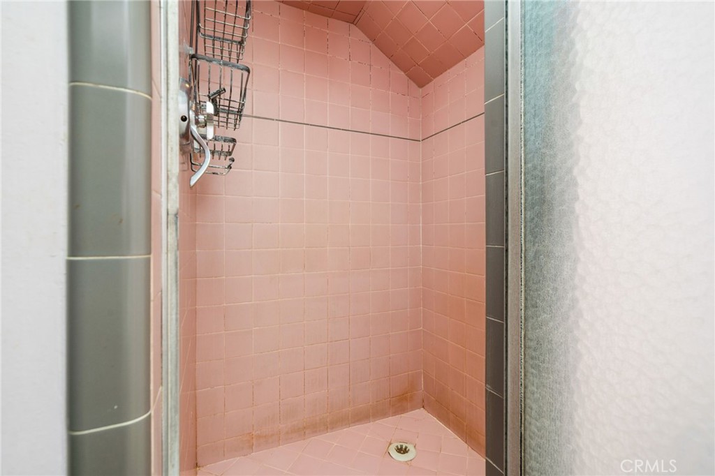 698 Terrace Road San Bernardino, CA 92410 - Photo 22 of 57