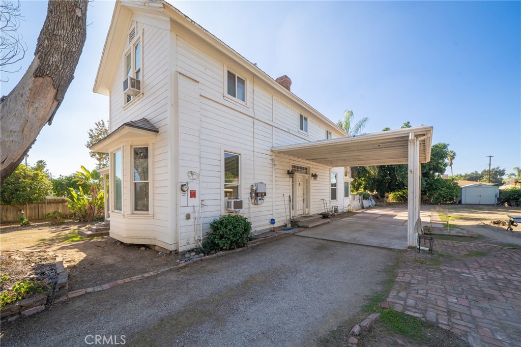 698 Terrace Road San Bernardino, CA 92410 - Photo 26 of 57