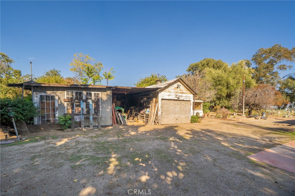 698 Terrace Road San Bernardino, CA 92410 - Photo 32 of 57