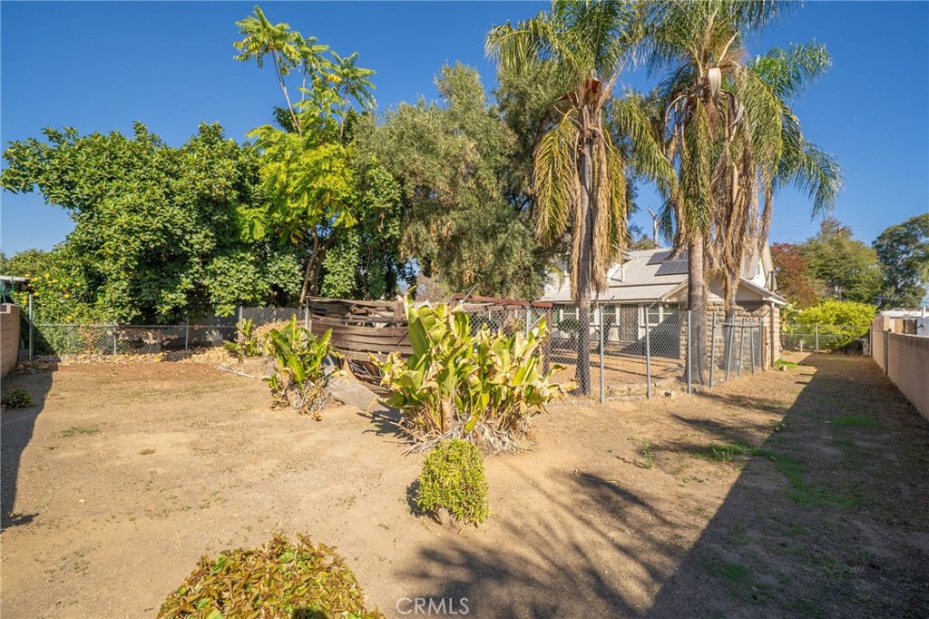 698 Terrace Road San Bernardino, CA 92410 - Photo 38 of 57