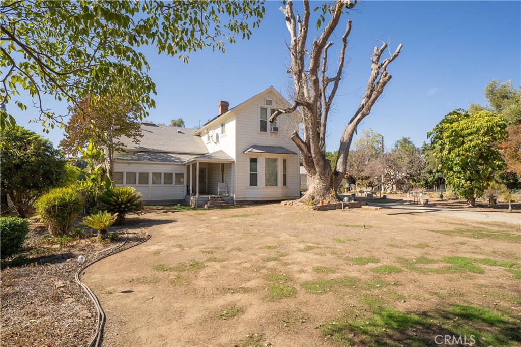 698 Terrace Road San Bernardino, CA 92410 - Photo 7 of 57