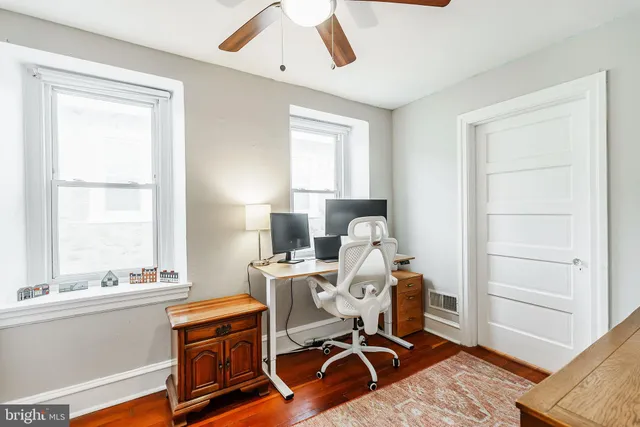 $2,500 | 452 Renfrew Avenue, Ambler, PA 19002