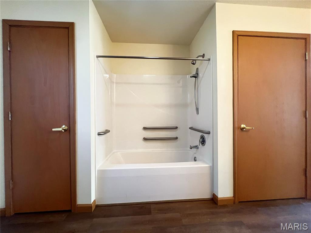 2310 East Kansas Street Springfield, IL 62703 - Photo 5 of 12