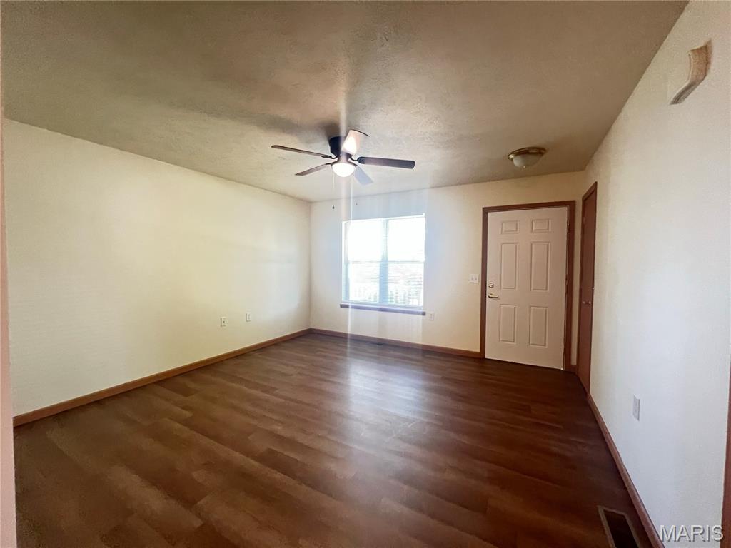 2310 East Kansas Street Springfield, IL 62703 - Photo 10 of 12