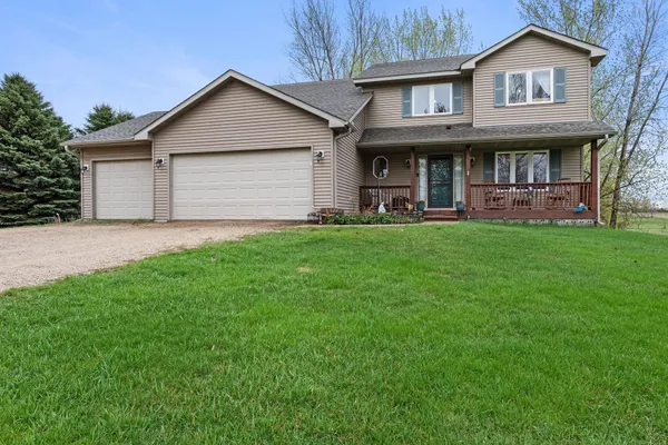 $899,900 | 7531 250th Street East, Elko New Market, MN 55020