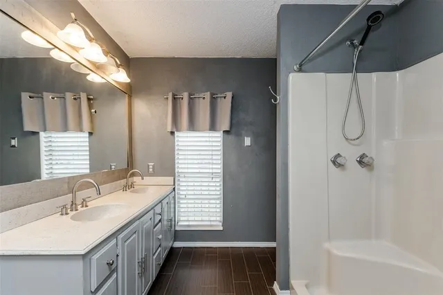 $2,500 | 2517 Rosewood Drive, Mesquite, TX 75150