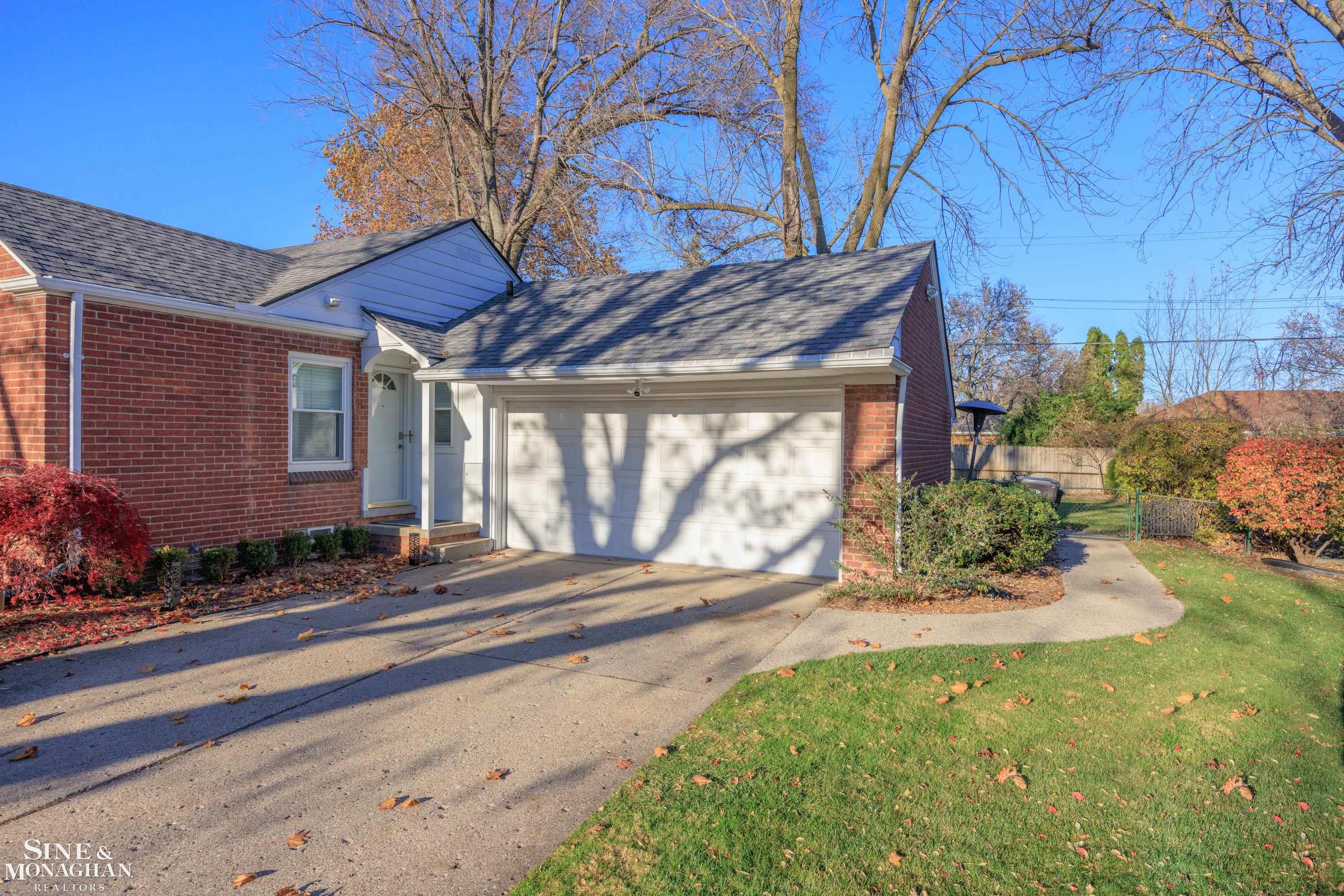 474 Lexington Road Grosse Pointe Farms, MI 48236 - Photo 37 of 62