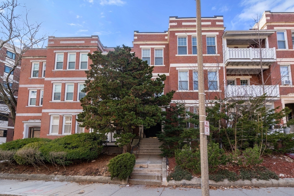 88 Pleasant Street, Unit 3 Brookline, MA 02446 - Photo 18 of 19