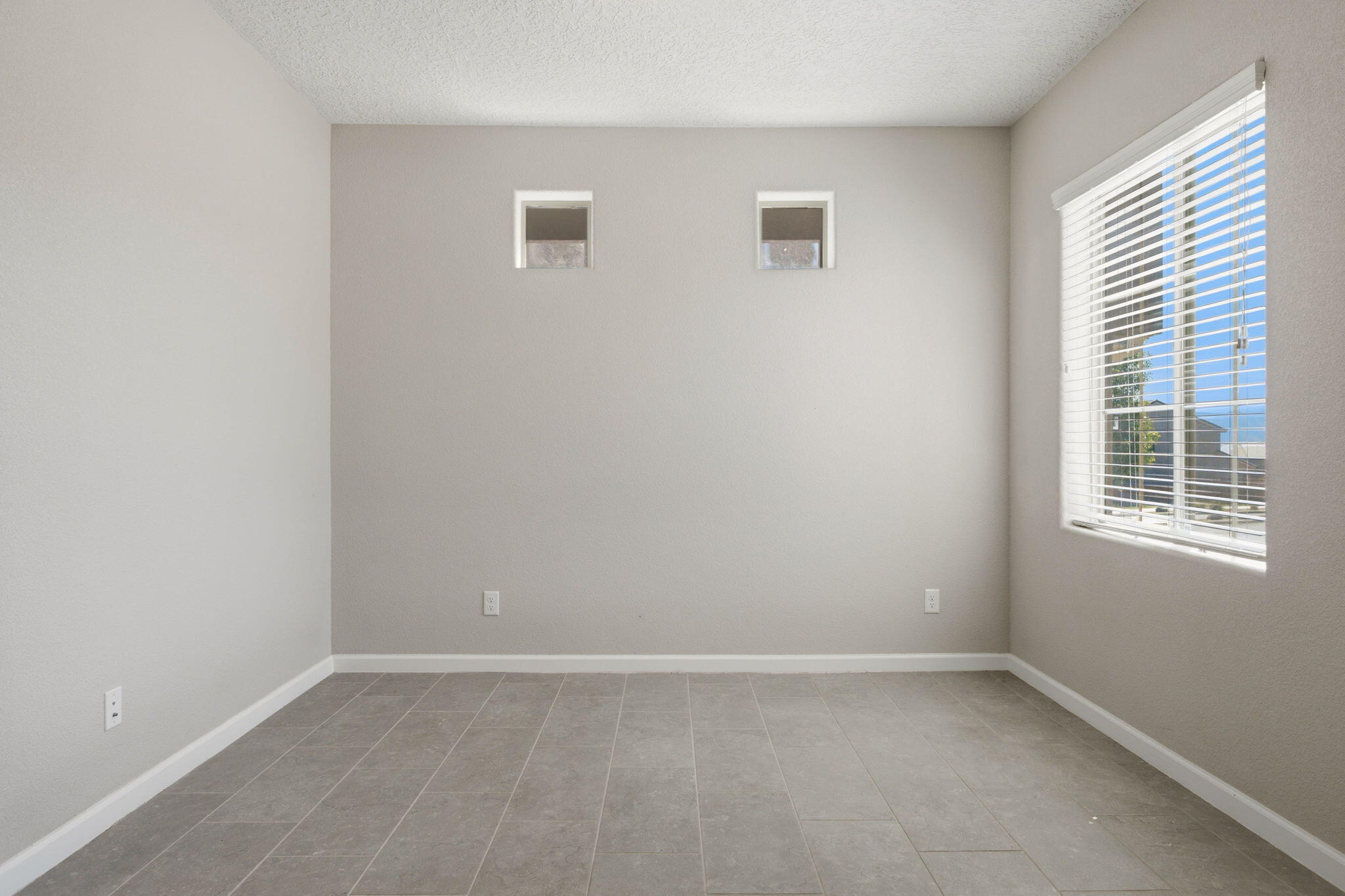 3106 Allyson Way Northeast Rio Rancho, NM 87144 - Photo 5 of 42 Gallery Image 5