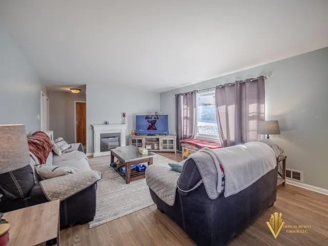 $245,000 | 2440 East 7th Street, Casper, WY 82609