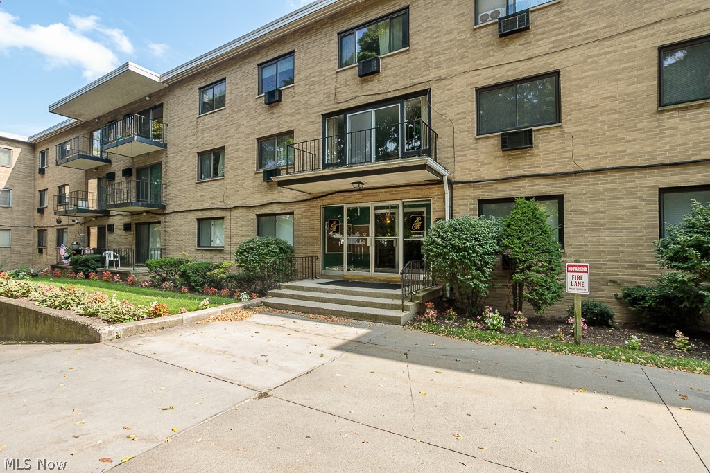 20312 Lorain Road, Unit 309 Cleveland, OH 44126 - Photo 33 of 33