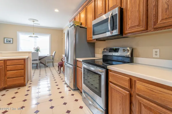 $689,000 | 225 Beech Point Boulevard, Hertford, NC 27944