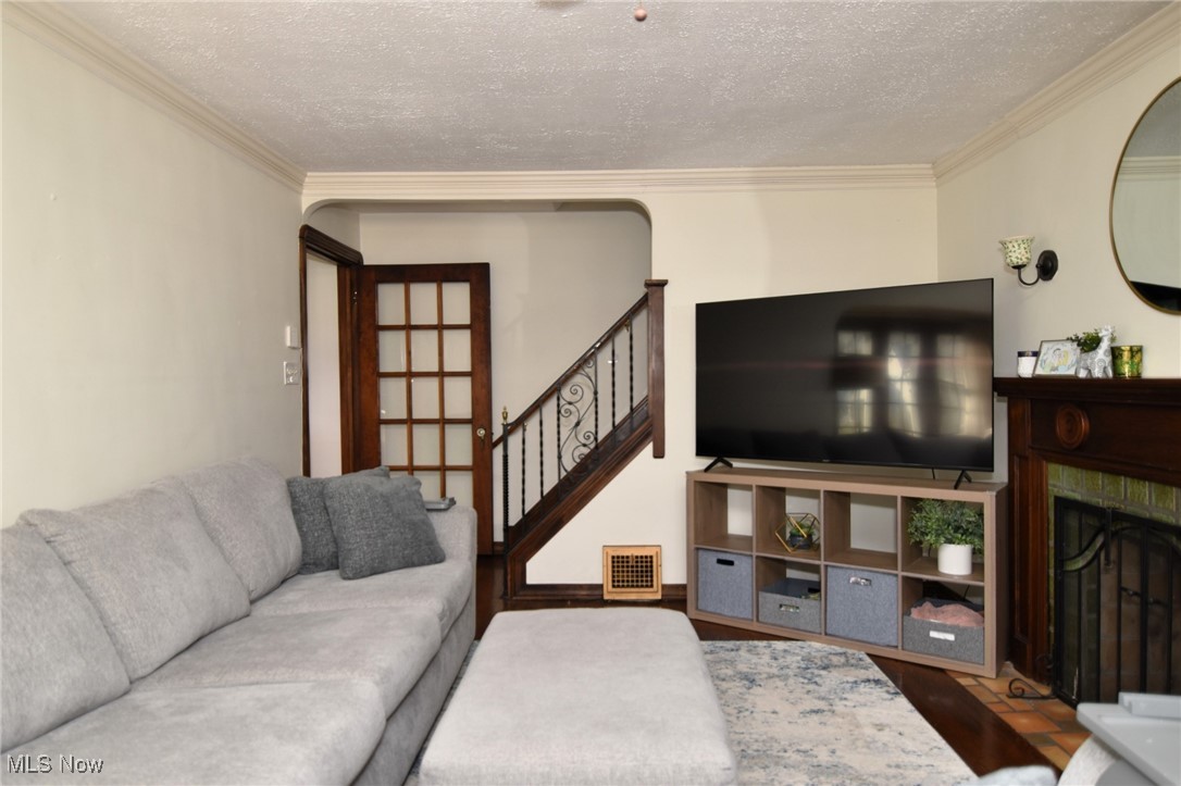 840 Beverly Road Cleveland Heights, OH 44121 - Photo 10 of 39