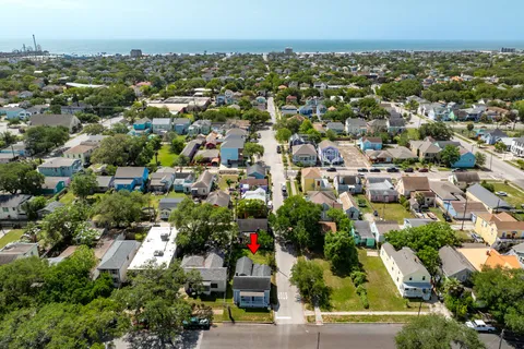 $35,000 | 1310 32nd Street, Galveston, TX 77550