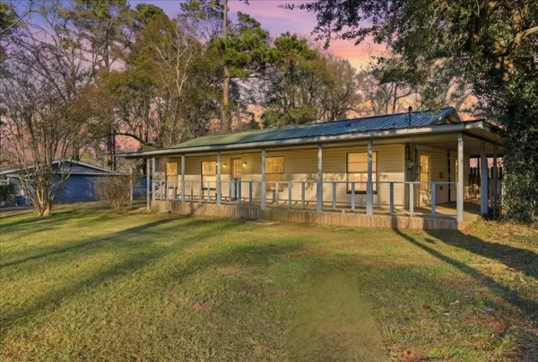$170,000 | 1370 2nd Street, Vidor, TX 77662
