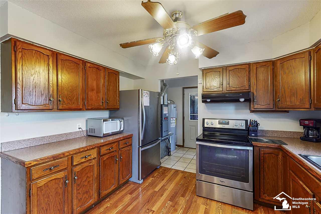 13637 Dunlap Road La Salle, MI 48145 - Photo 3 of 25 50048025-2.JPG