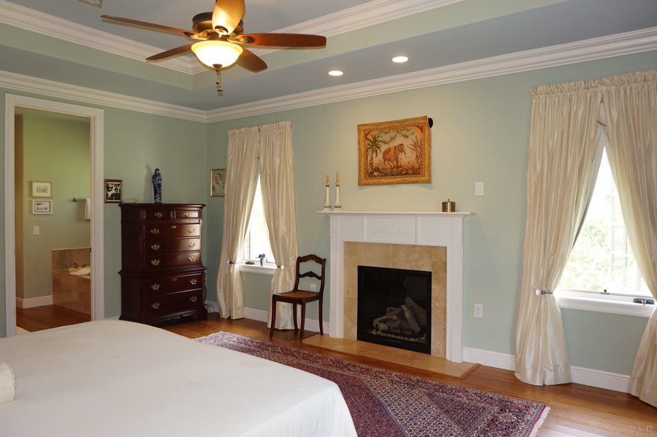 2292 Valley Road Navarre, FL 32566 - Photo 18 of 50 Gallery Image 18