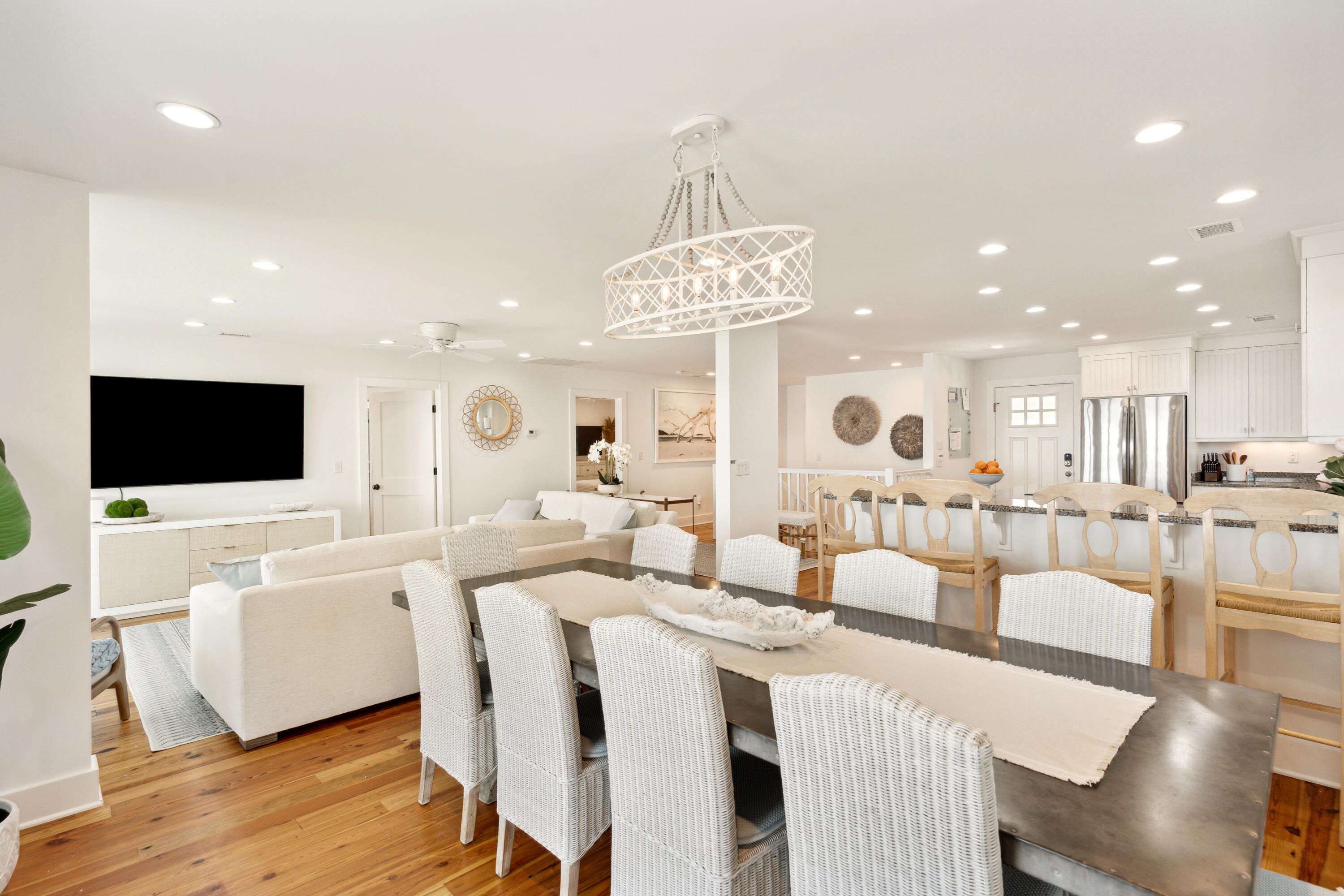 603 East Arctic Avenue Folly Beach, SC 29439 - Photo 23 of 80 603EastArcticAve-KeenEyeMarketing-011 (1