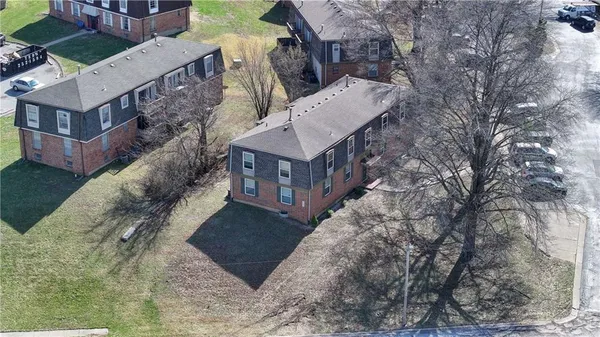 $2,450,000 | 8627 Countryshire Lane, Kansas City, MO 64138