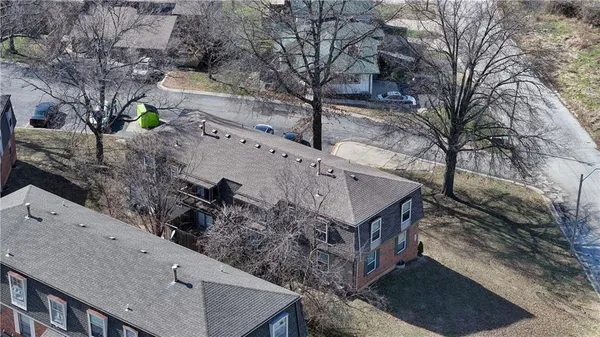 $2,450,000 | 8627 Countryshire Lane, Kansas City, MO 64138