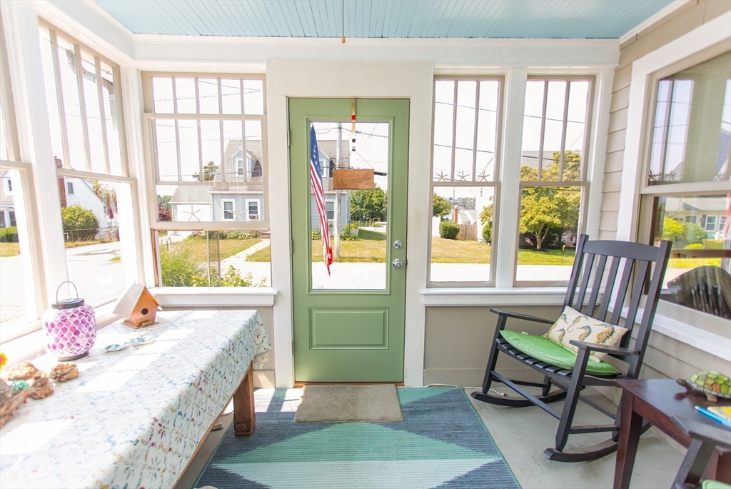 52 Wachusett Road Weymouth, MA 02191 - Photo 13 of 41