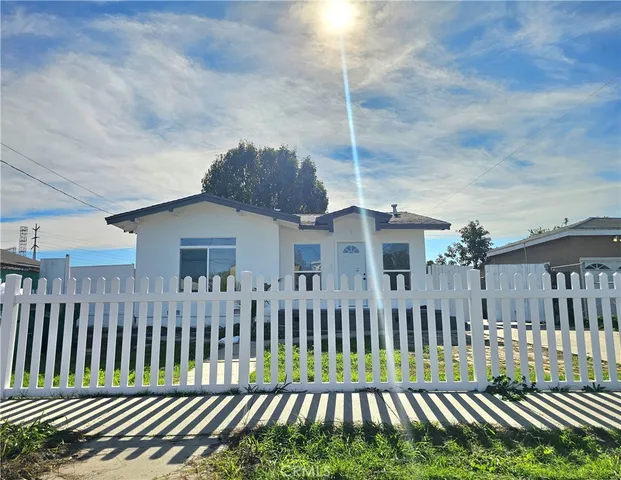 $725,000 | 1924 West Arlington Street, Long Beach, CA 90810