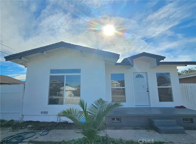 $725,000 | 1924 West Arlington Street, Long Beach, CA 90810