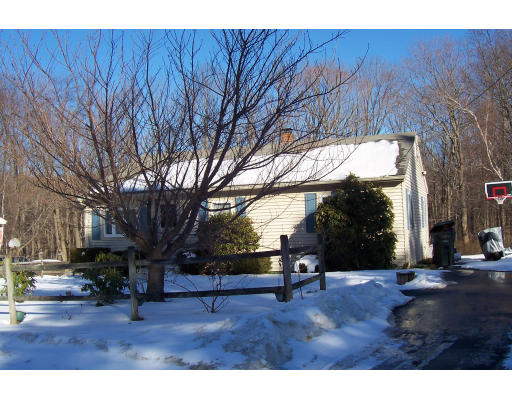 79 Appleton Road Auburn, MA 01501 - Photo 2 of 15 Gallery Image 2