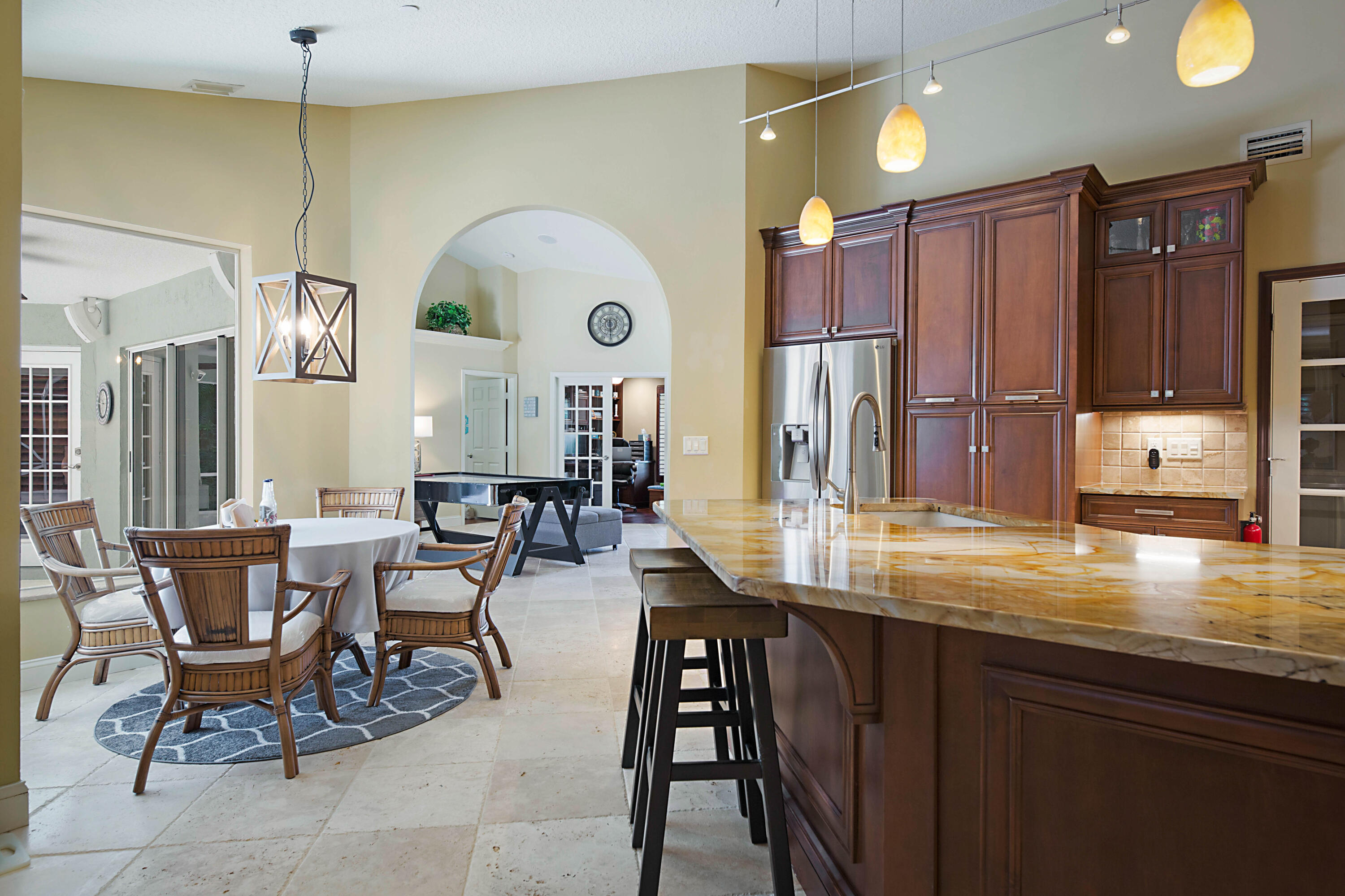 231 Longshore Drive Jupiter, FL 33458 - Photo 13 of 39 Kitchen
