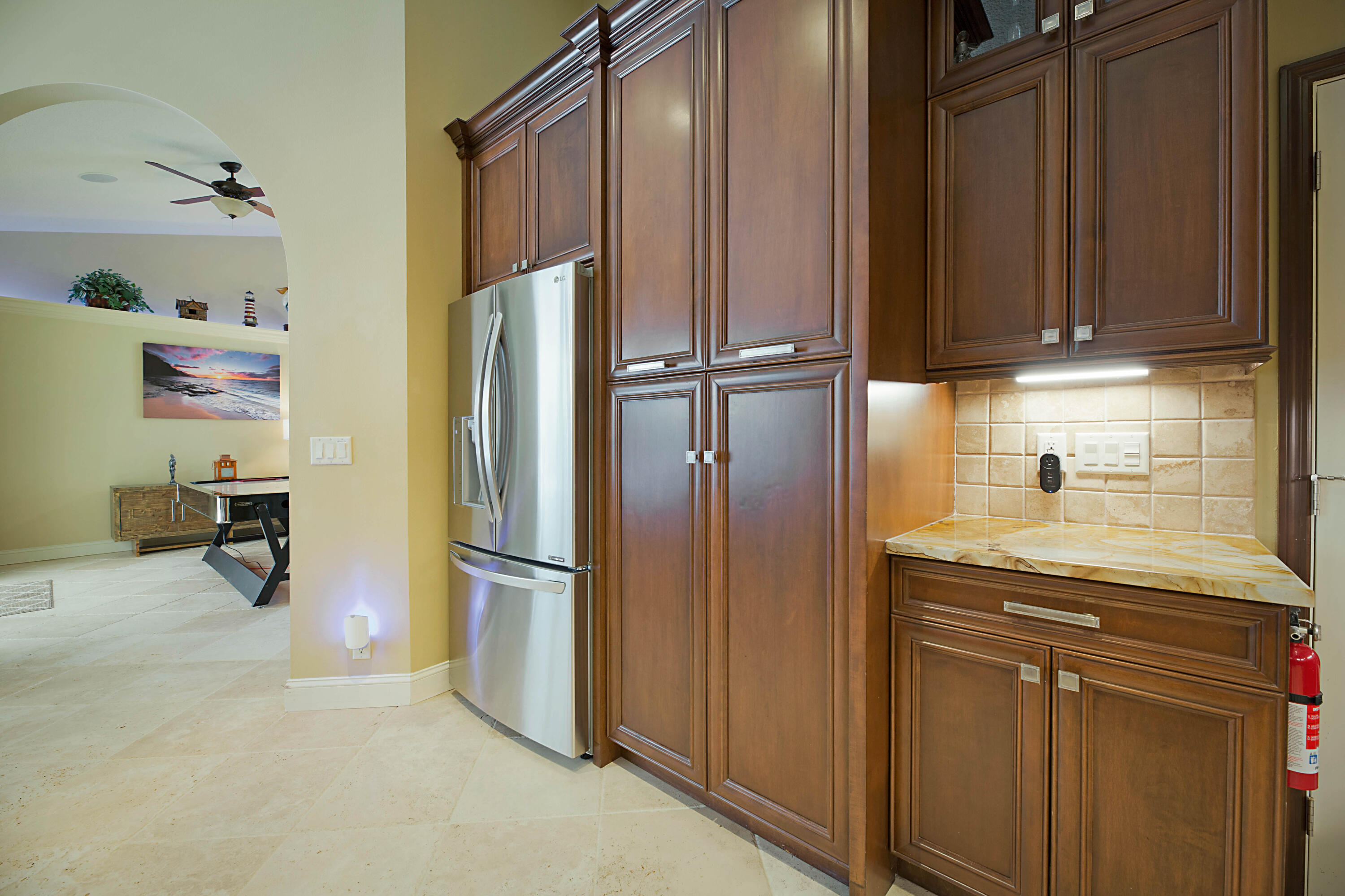 231 Longshore Drive Jupiter, FL 33458 - Photo 17 of 39 Kitchen