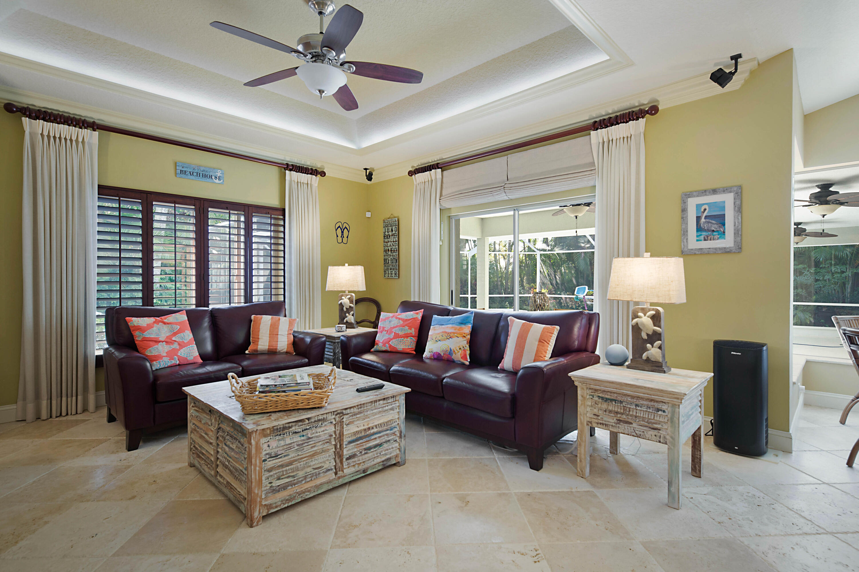 231 Longshore Drive Jupiter, FL 33458 - Photo 20 of 39 Family Room