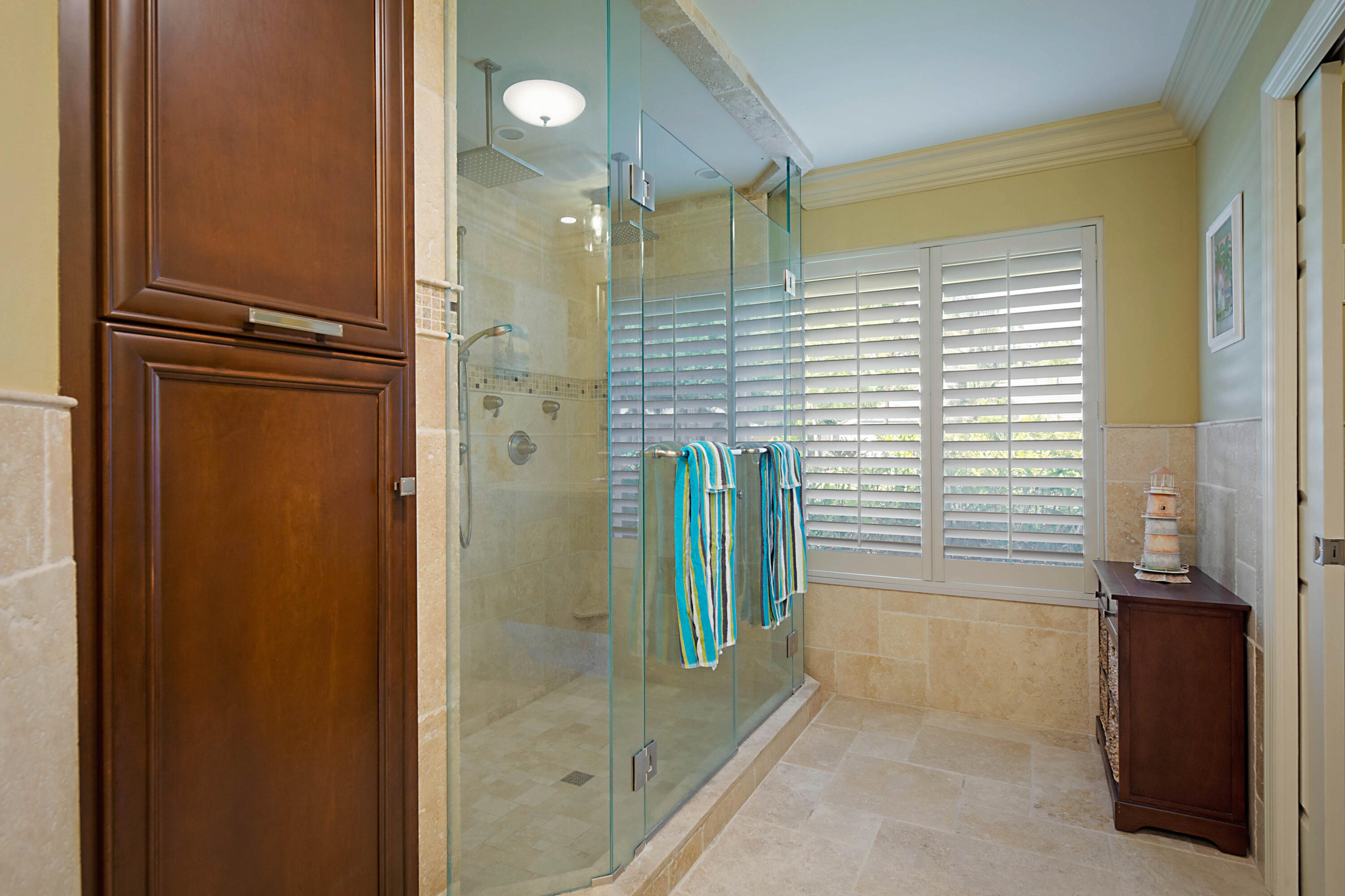 231 Longshore Drive Jupiter, FL 33458 - Photo 24 of 39 Primary Bathroom