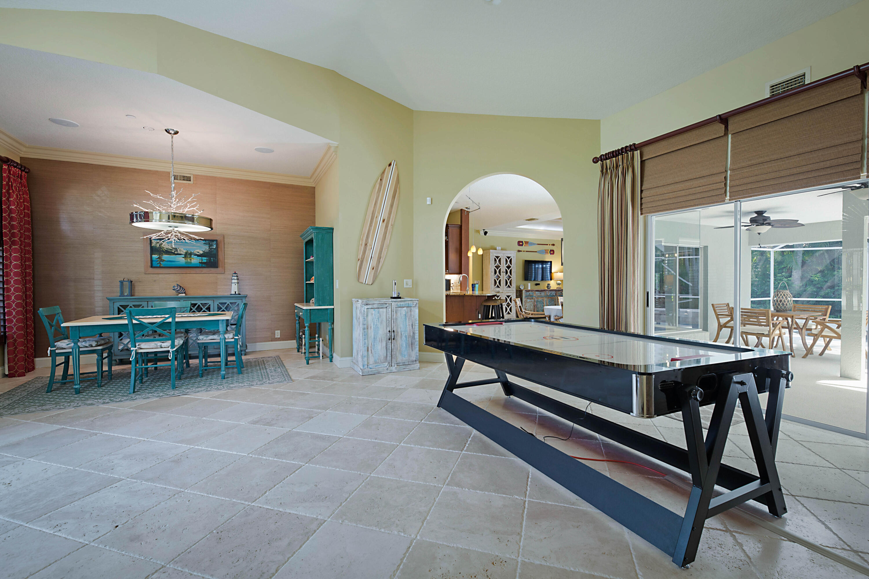 231 Longshore Drive Jupiter, FL 33458 - Photo 10 of 39 Living/Dining Rooms