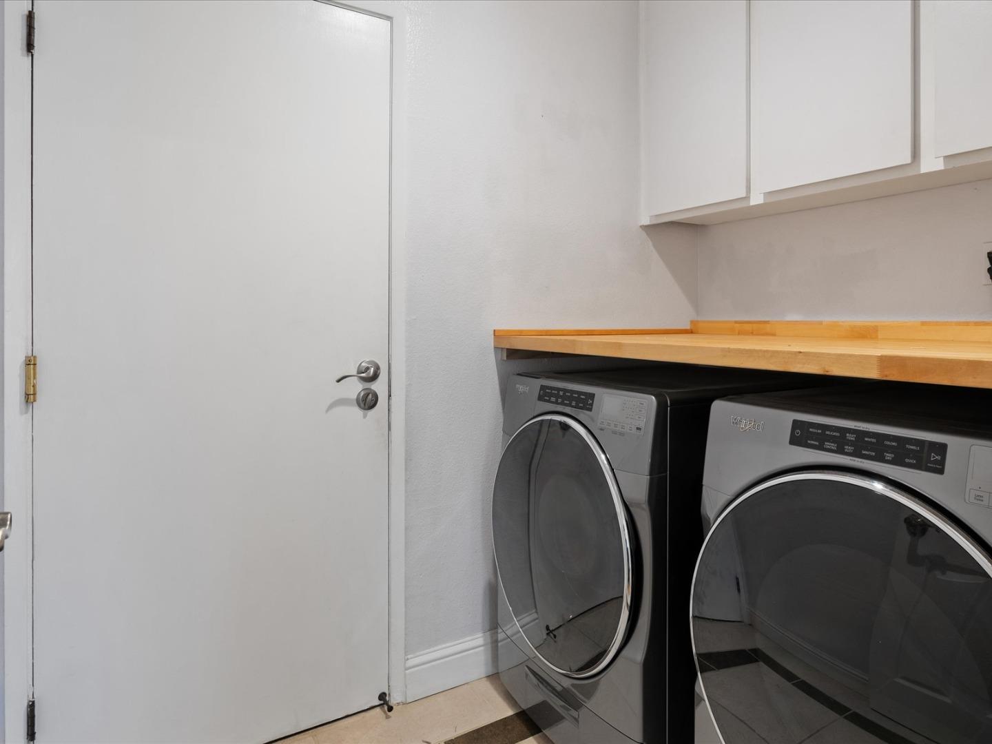 821 Pinehurst Place San Ramon, CA 94583 - Photo 20 of 26 a utility room with dryer and washer