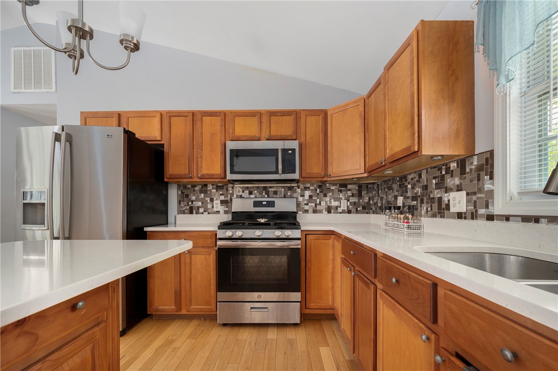 153 River Street Woonsocket, RI 02895 - Photo 5 of 24