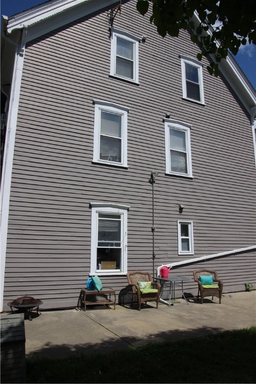 344 2nd Avenue Woonsocket, RI 02895 - Photo 4 of 26