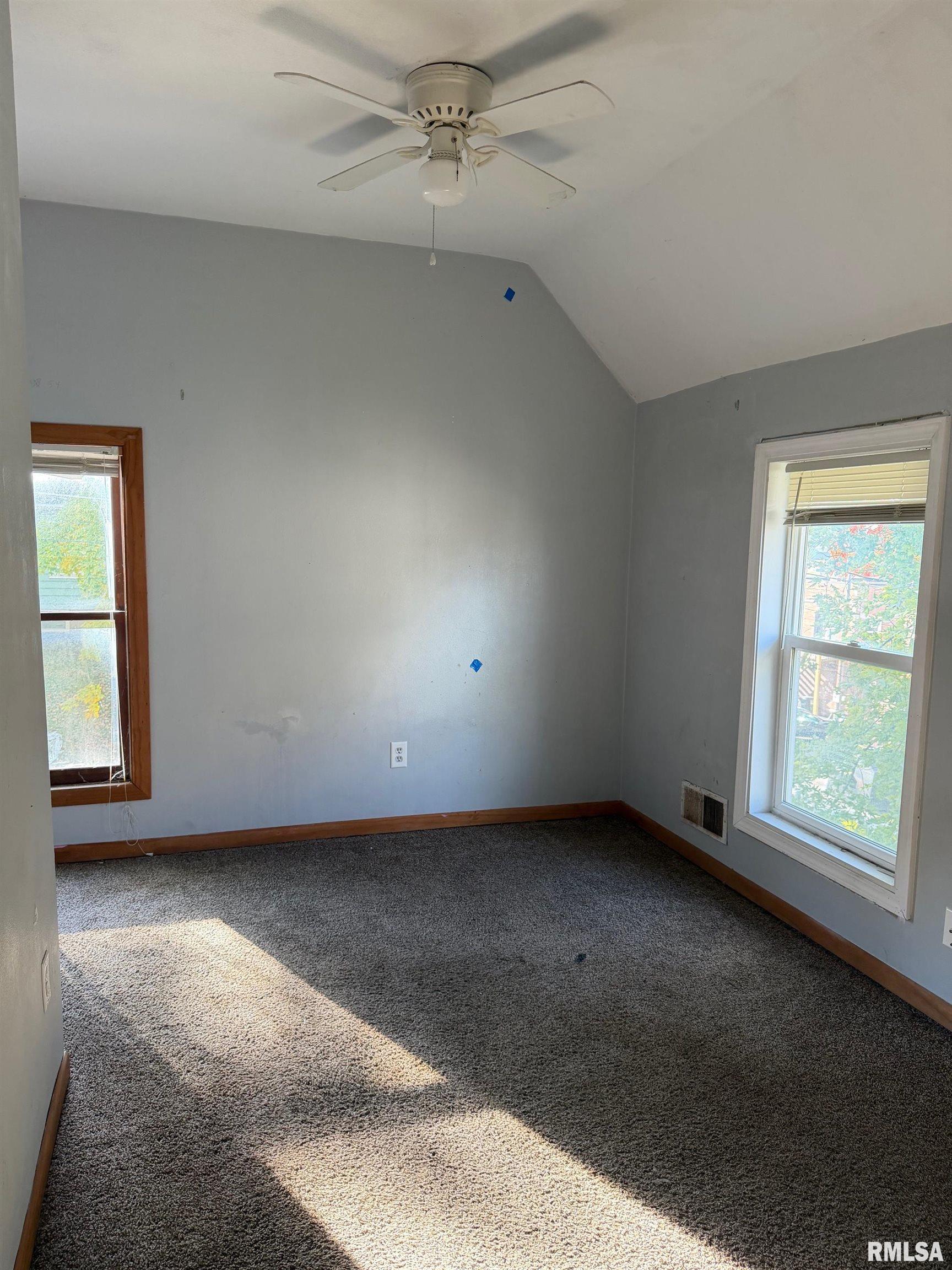 718 22nd Street A Moline, IL 61265 - Photo 13 of 14