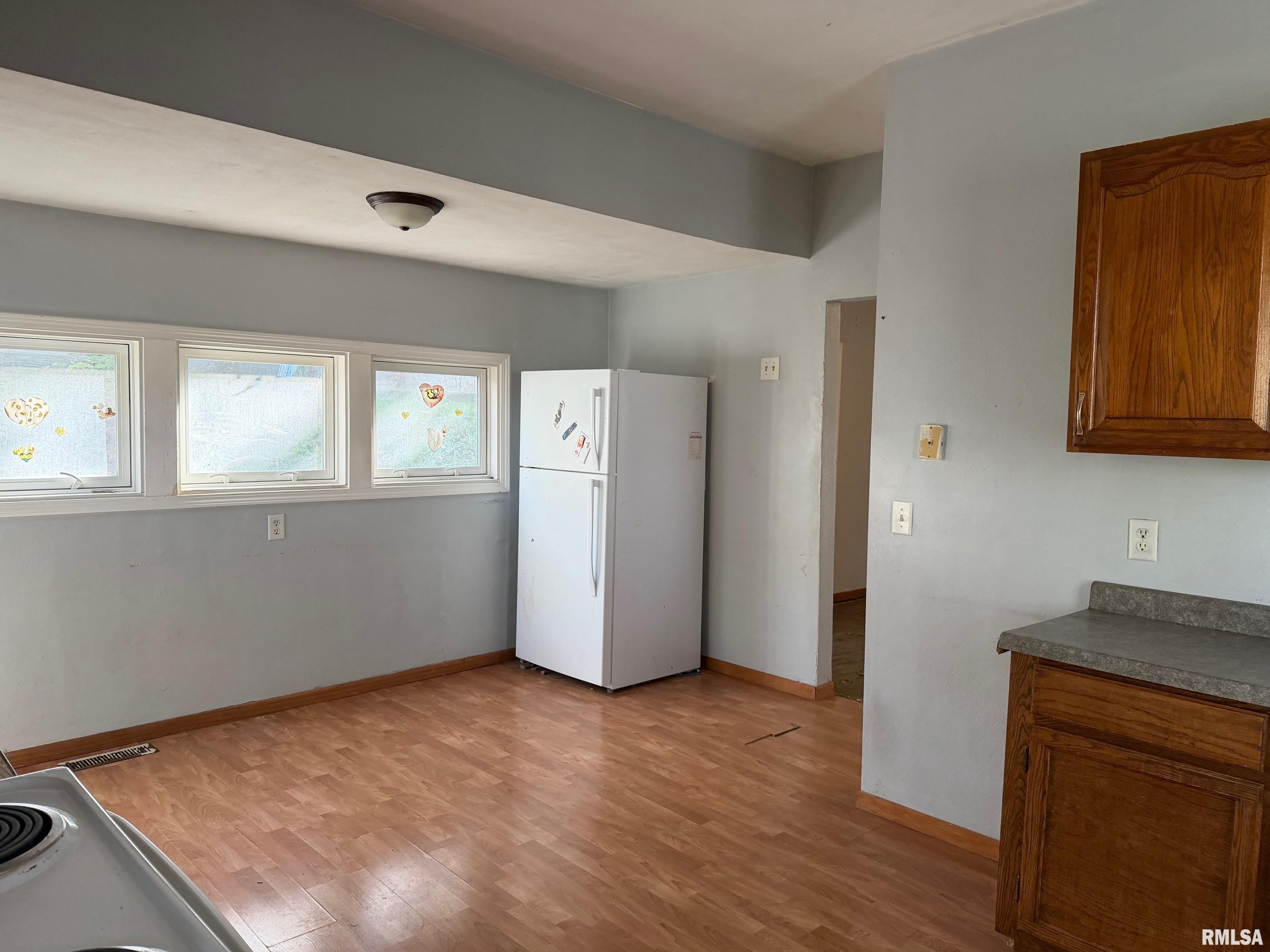 718 22nd Street A Moline, IL 61265 - Photo 9 of 14