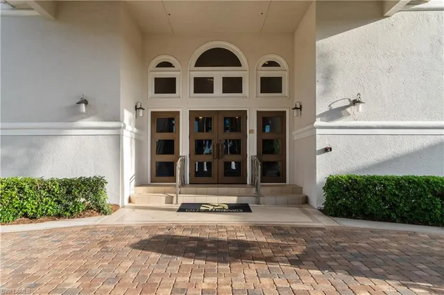 $674,000 | 9040 Old Hickory Circle, Fort Myers, FL 33912