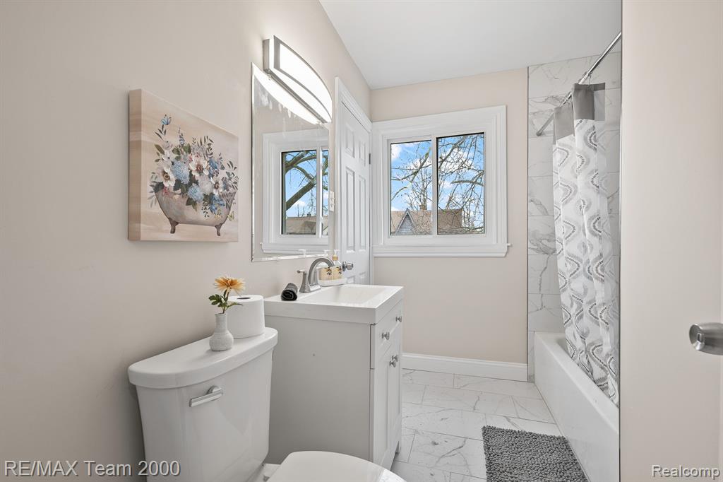 6129 Yorkshire Road Detroit, MI 48224 - Photo 24 of 34