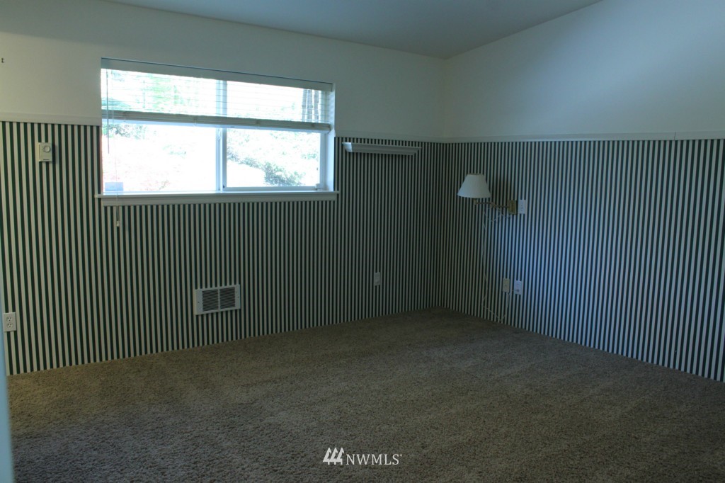 2702 Shattuck Court South Renton, WA 98055 - Photo 16 of 25