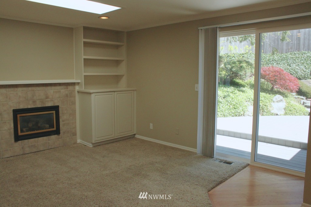2702 Shattuck Court South Renton, WA 98055 - Photo 8 of 25