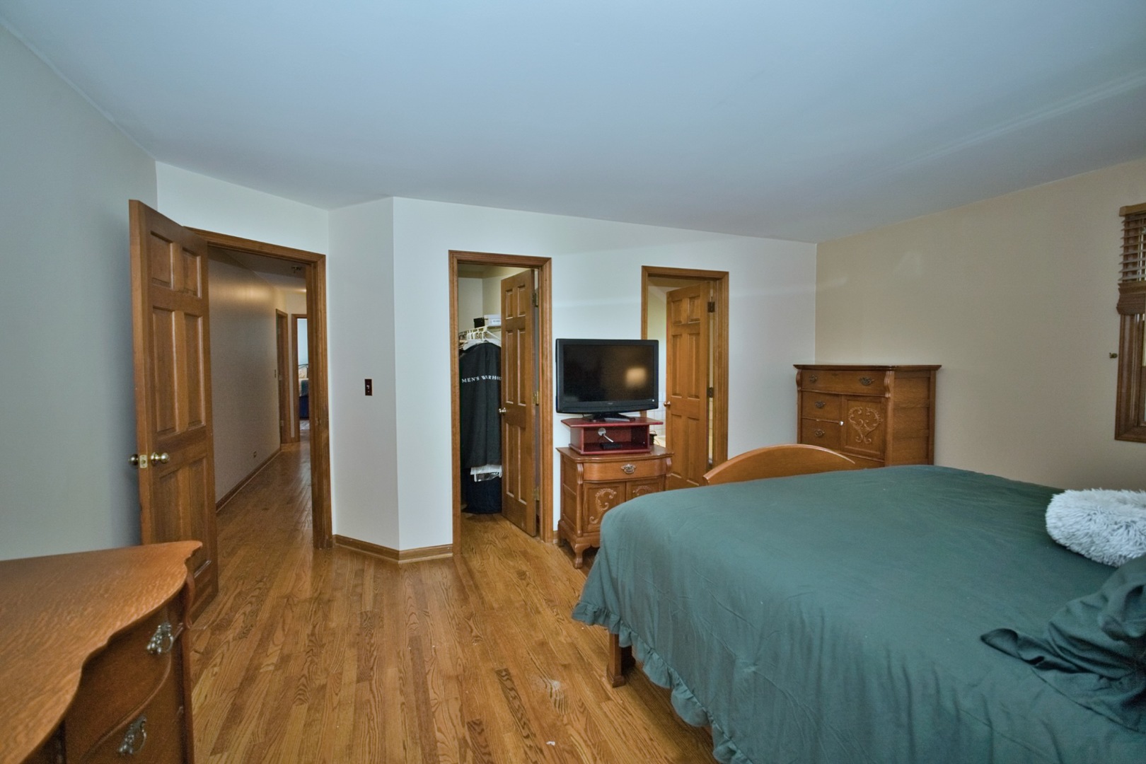 248 Perth Road Cary, IL 60013 - Photo 33 of 47