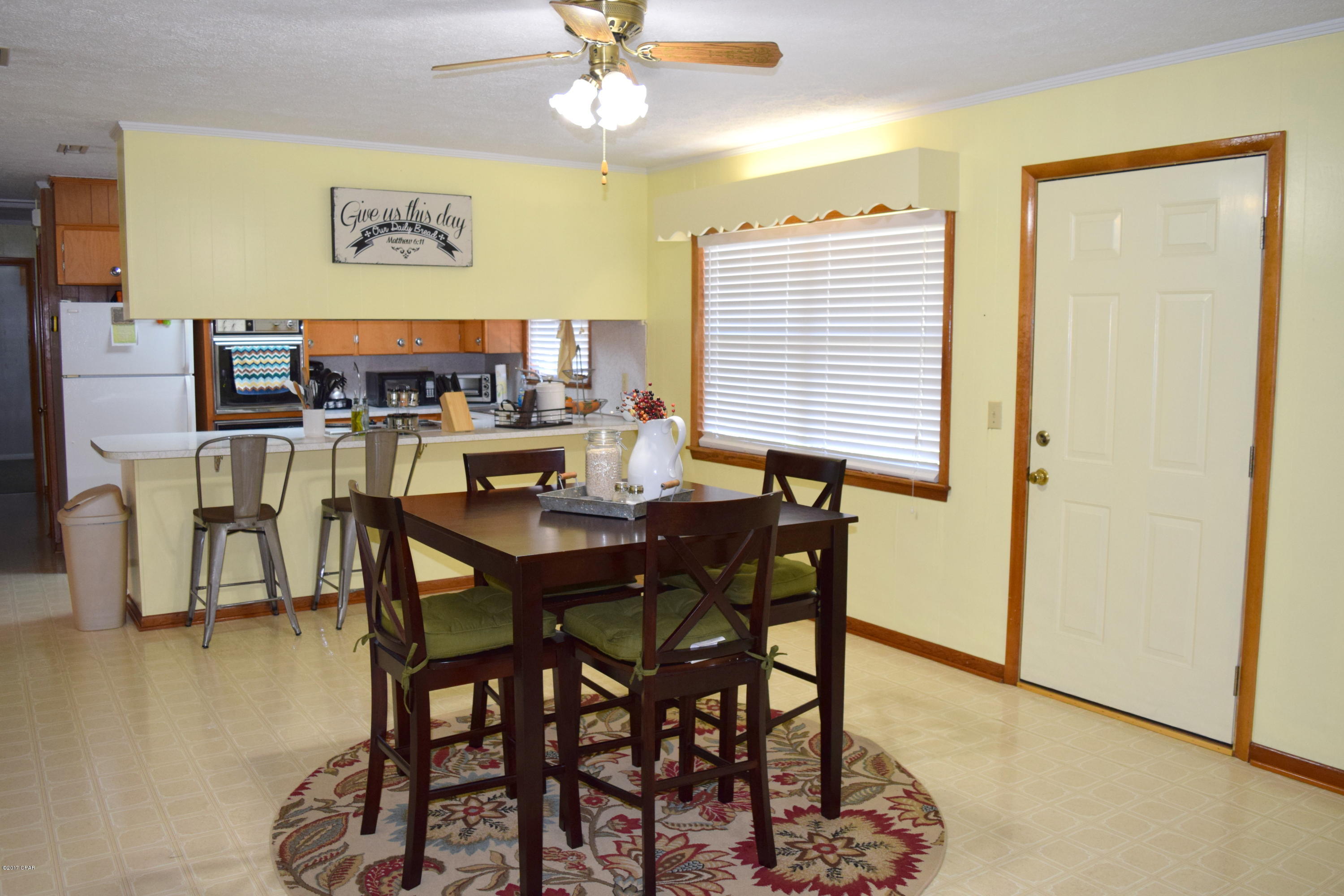 817 Maple Street Chipley, FL 32428 - Photo 4 of 17 Gallery Image 4
