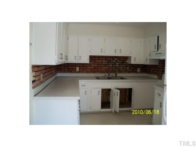 100 Blanchard Street Raleigh, NC 27603 - Photo 4 of 12 Kitchen