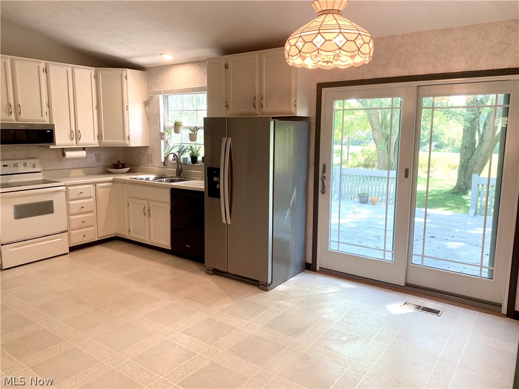 179 Johnson Road Wadsworth, OH 44281 - Photo 12 of 29 Gallery Image 12