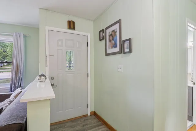 $245,000 | 2610 Killarney Drive, Cary, IL 60013